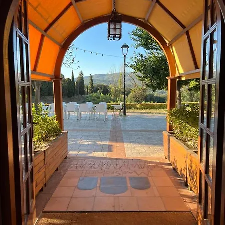 Mas Segart 乡村民宿 *